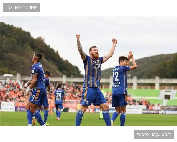 全北现代vs水原FC：韩K联巅峰对决，谁能一骑绝尘？中国足球未来可期